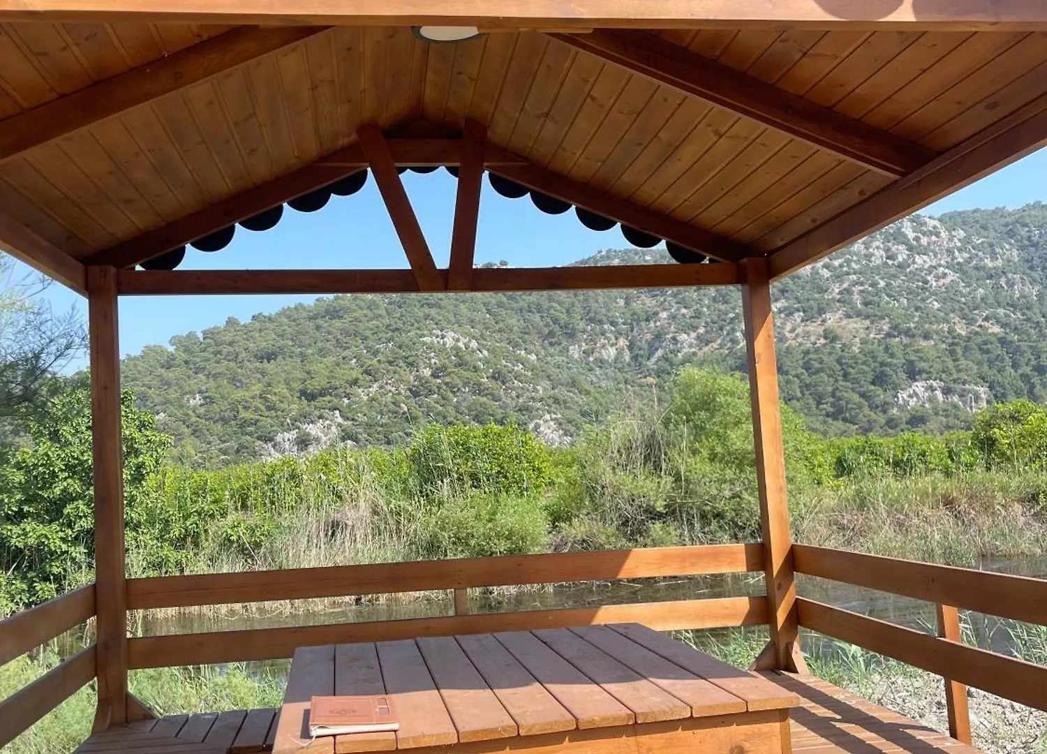 بيت للعطل 101 Guen Kiralik Havuzlu Lake House Kayacik دالامان